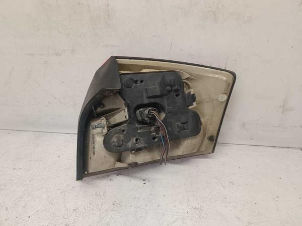 FEU ARRIERE GAUCHE AUDI A4 B6 11/2000-10/2004 BERLINE 4-PORTE - Vue 2